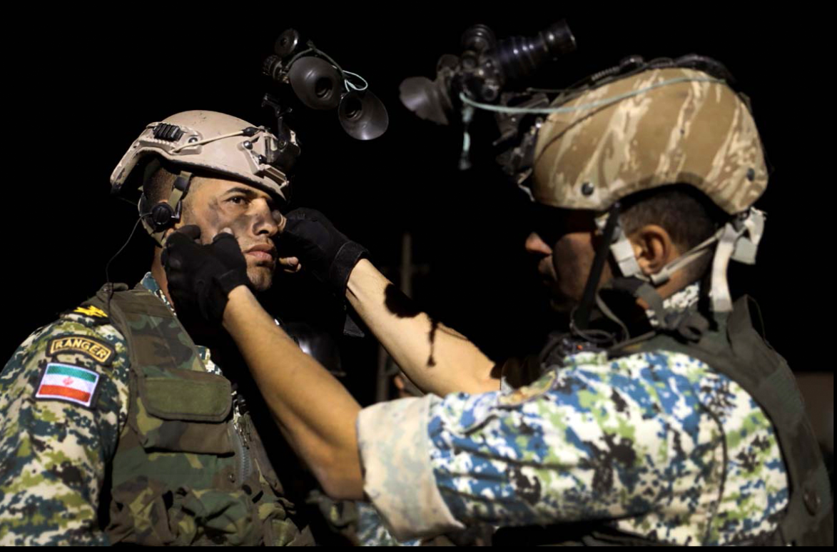 إيران تهدد بزرع "ألغام بحرية" في الخليج إن هاجمت الولايات المتحدة وإسرائيل سواحلها وجزرها