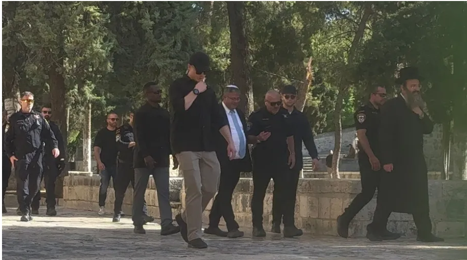  بن غفير يقتحم المسجد الأقصى