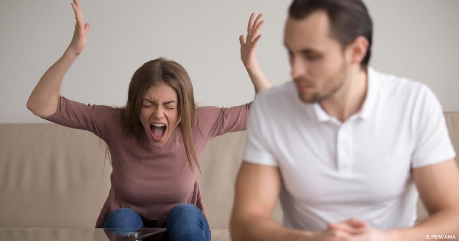 زوجي لا مبالي ولا يهتم لحياتنا ماذا أفعل؟
