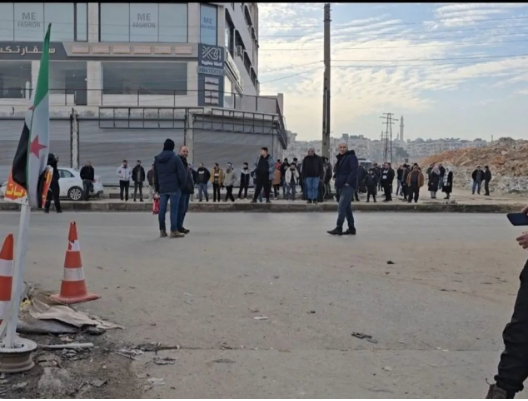 مسؤول سوري: نزوح عشرات الآلاف من الشيخ مقصود والأشرفية جراء الاشتباكات