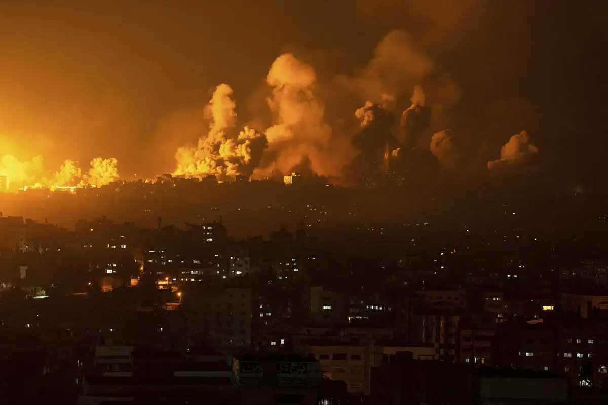  حماس: الاحتلال يستخدم سياسة الأرض المحروقة في غزة