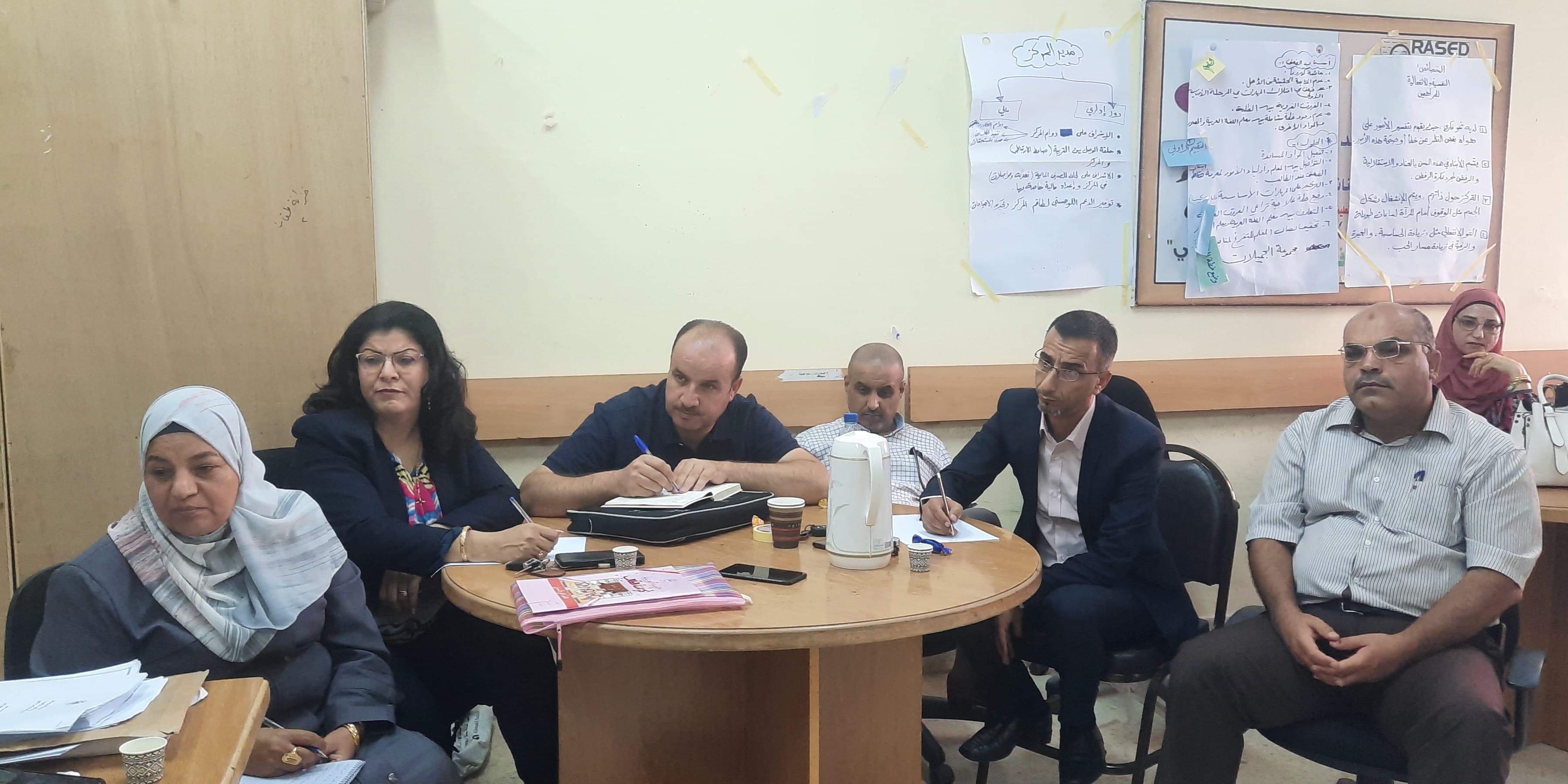 مع بدء العام الدراسي الجديد مدير تربية منطقة القصر يعقد اجتماعا حول البرنامج الوطني للتدخلات العلاجية 