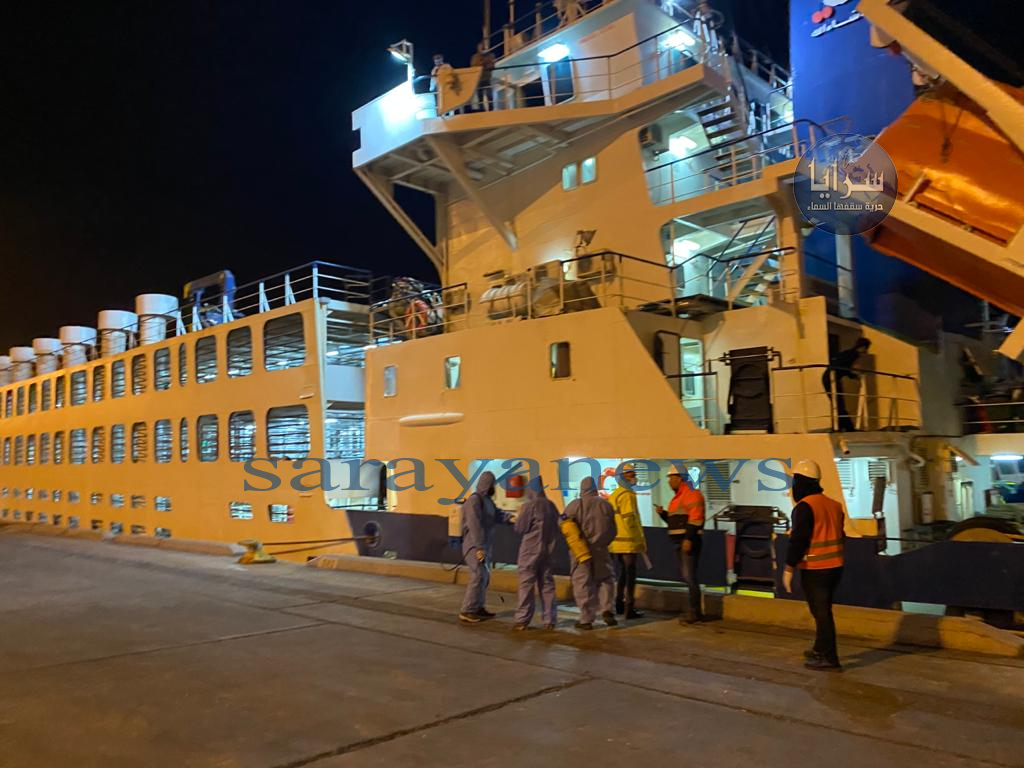 وصول أول باخرة للعقبة محملة بعشرين ألف رأس من الأغنام  وأول تصريح من طاقم الباخرة  ..  فيديو 