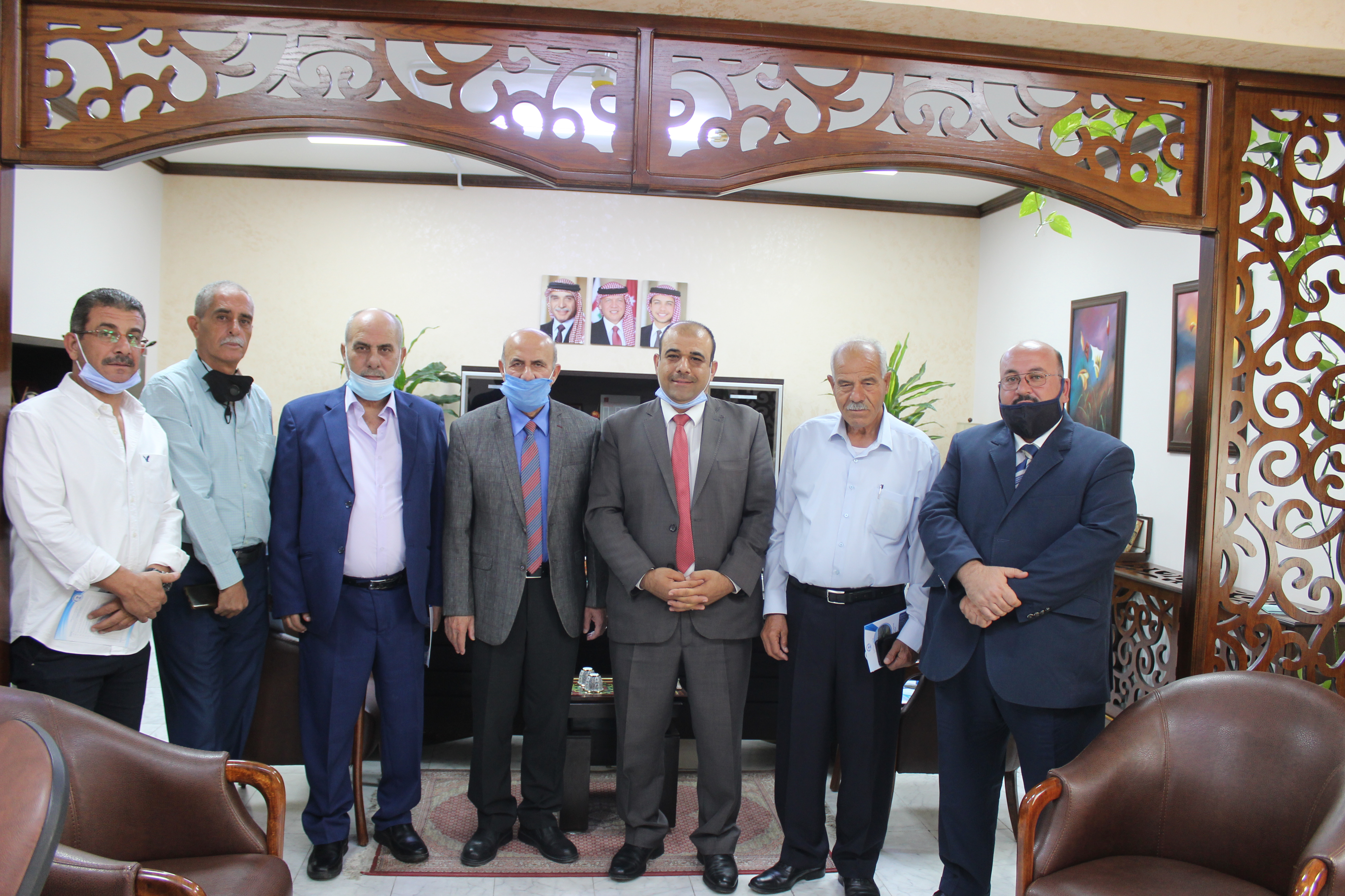رئيس جامعة فيلادلفيا يلتقي وفد من نقابة أصحاب المهن الميكانيكية