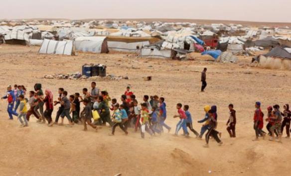 أكثر من 360 لاجئا يغادرون الركبان الى سوريا 