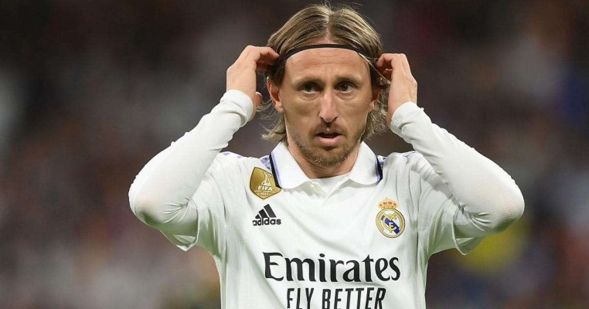 مفاجأة مدوية ..  هل يعود مودريتش إلى ريال مدريد؟  