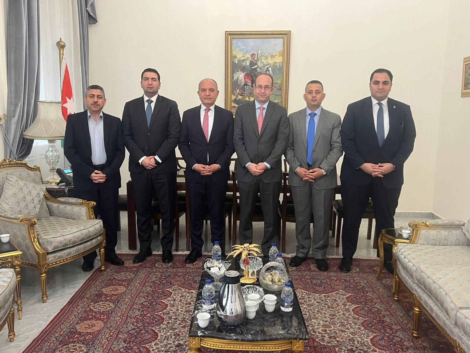 السفير العضايلة يستقبل موفد الرئيس المصري للتهنئة باستقلال المملكة