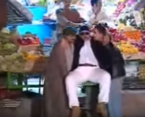 بالفيديو كفيف بالكاميرا الخفية مضحك جدا