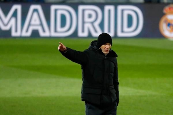 لماذا تألق يوفيتش وحكيمي وريغيلون بعيدا عن مدريد؟