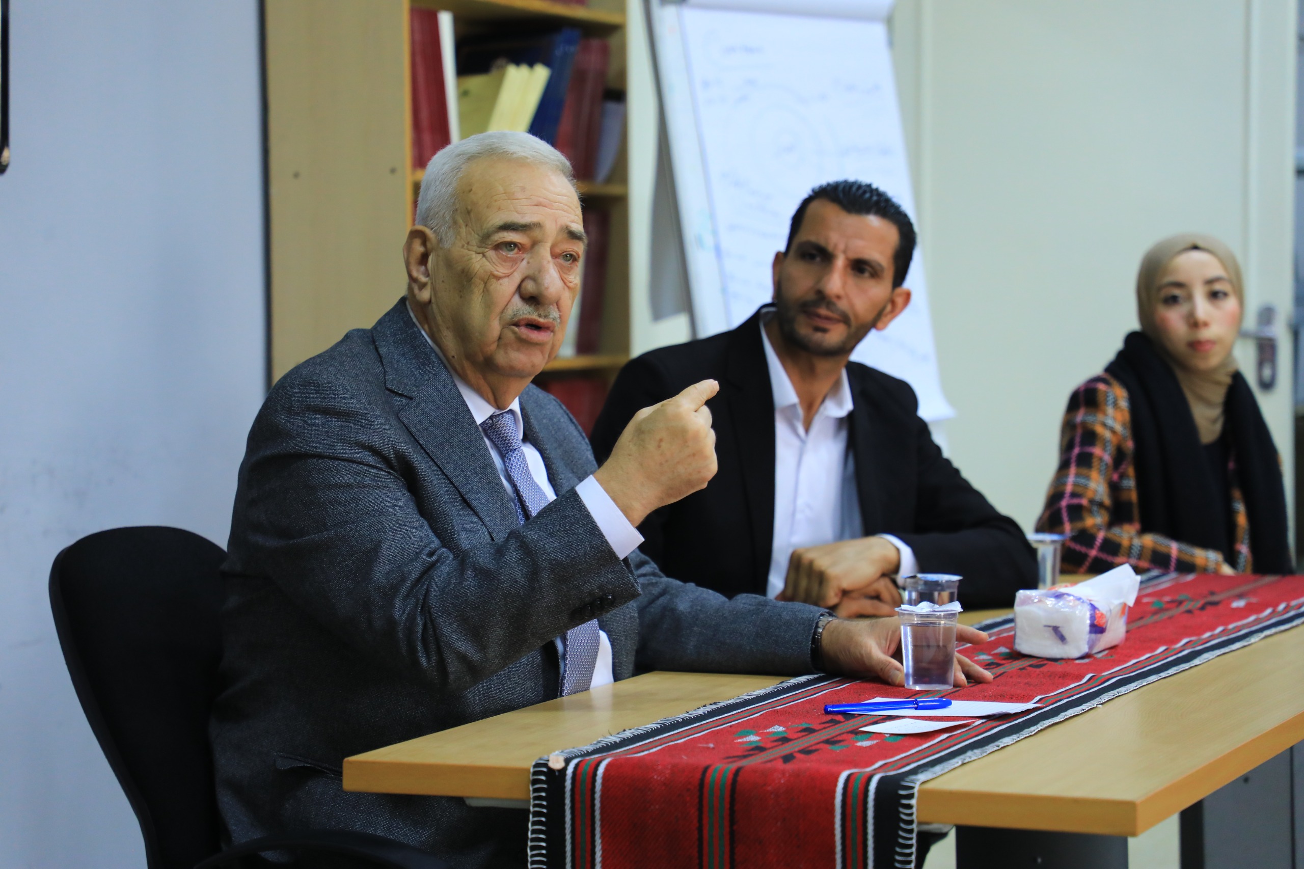 حوار وطني عميق بين ناصر الدين وشباب "كلنا الأردن"