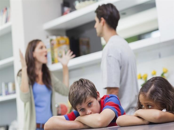 شقيق زوجي يهينني وزوجي لم يوافق على النقل من بيت أهله!