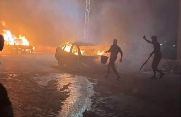 مستوطنون يحرقون مركبات ويهاجمون منازل فلسطينيين جنوبي نابلس