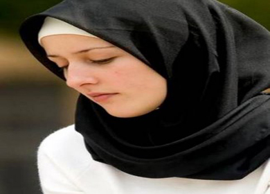 فقدت ثقتي بنفسي بعد ارتداء الحجاب  ..  ماذا افعل ؟