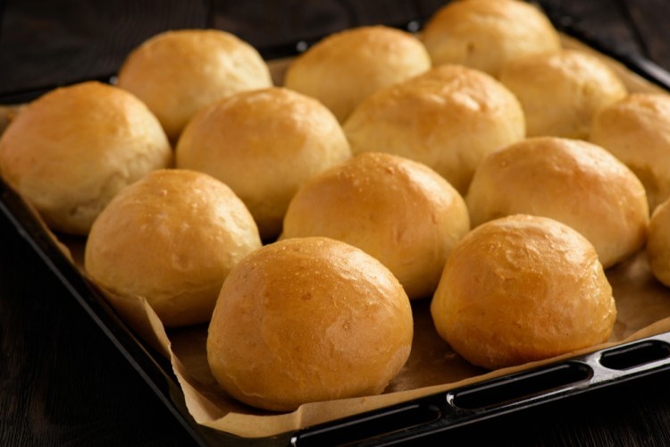  طريقة عمل خبز البطاطس في المنزل