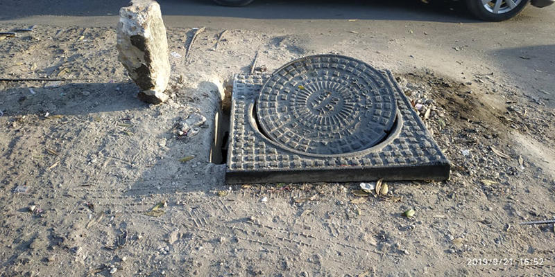 السجن 10 سنوات لمصري سرق اغطية بالوعات