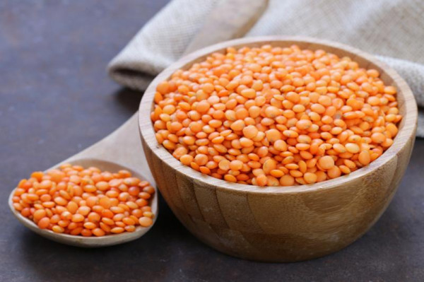 ماذا سيحدث لجسمك عند تناول العدس يوميا ؟