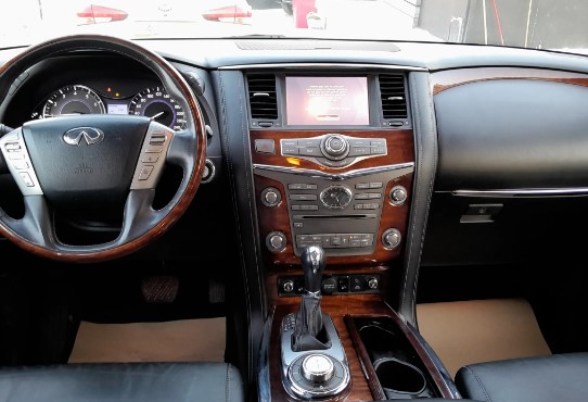 Infiniti QX80 2017 