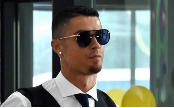 رونالدو يحتفل مع رئيس يوفنتوس برحيله عن ريال مدريد !  ..  صورة