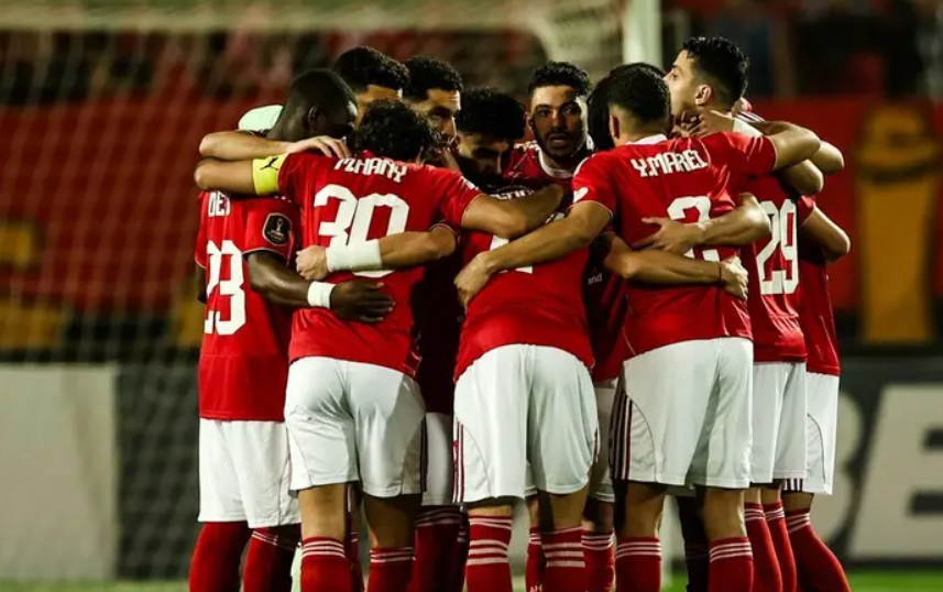 الأهلي يعاقب لاعبيه مالياً لسوء النتائج في الدوري