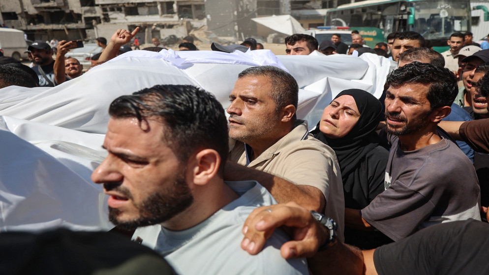 3 شهداء بينهم طفل في قصف واستهدافات للاحتلال على غزة ودير البلح