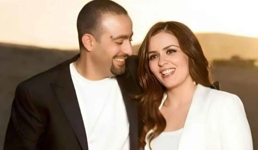هل تتحمل منصات التواصل مسؤولية طلاق أحمد السقا ومها الصغير؟