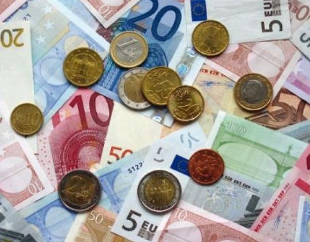 ديرانية :إجراءات «المركزي الأوروبي» سترفع حصة تداول اليورو محليا ً