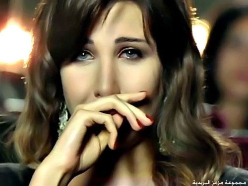 بالفيديو  ..  نانسي عجرم و عائلتها في خطر  ..  رجل يهددها بالقتل علناً