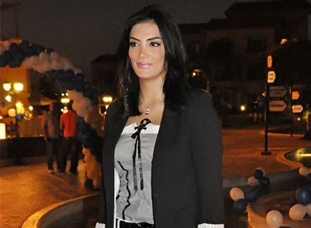 حورية فرغلي تنشر صورتها مع مصطفى شعبان في الحج ..  شاهد
