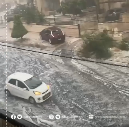 بالفيديو والصور  ..  أمطار غزيرة وتساقط كثيف للبرد في مختلف مناطق العاصمة عمّان  