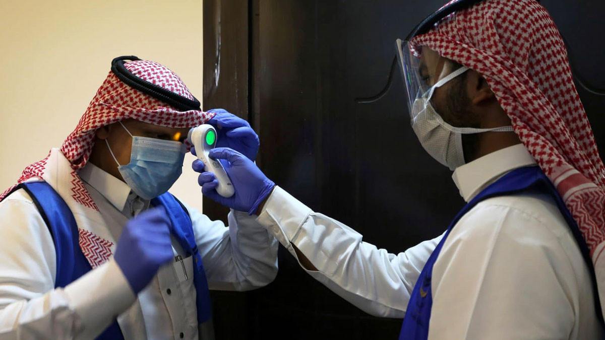 السعودية: 34 وفاة و 3121 إصابة جديدة بفيروس كورونا