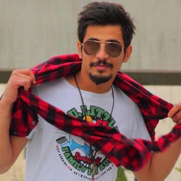 براء محمد كل عام وانت بألف خير 