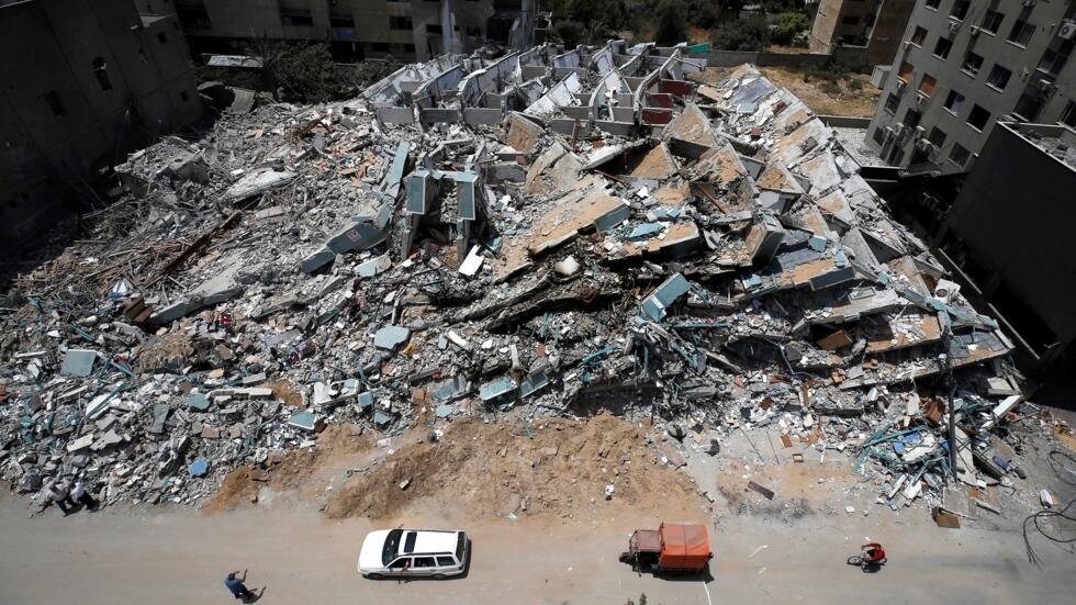 طائرات الاحتلال "الإسرائيلي" تكثف قصف مدينة رفح مستهدفة منازل وممتلكات