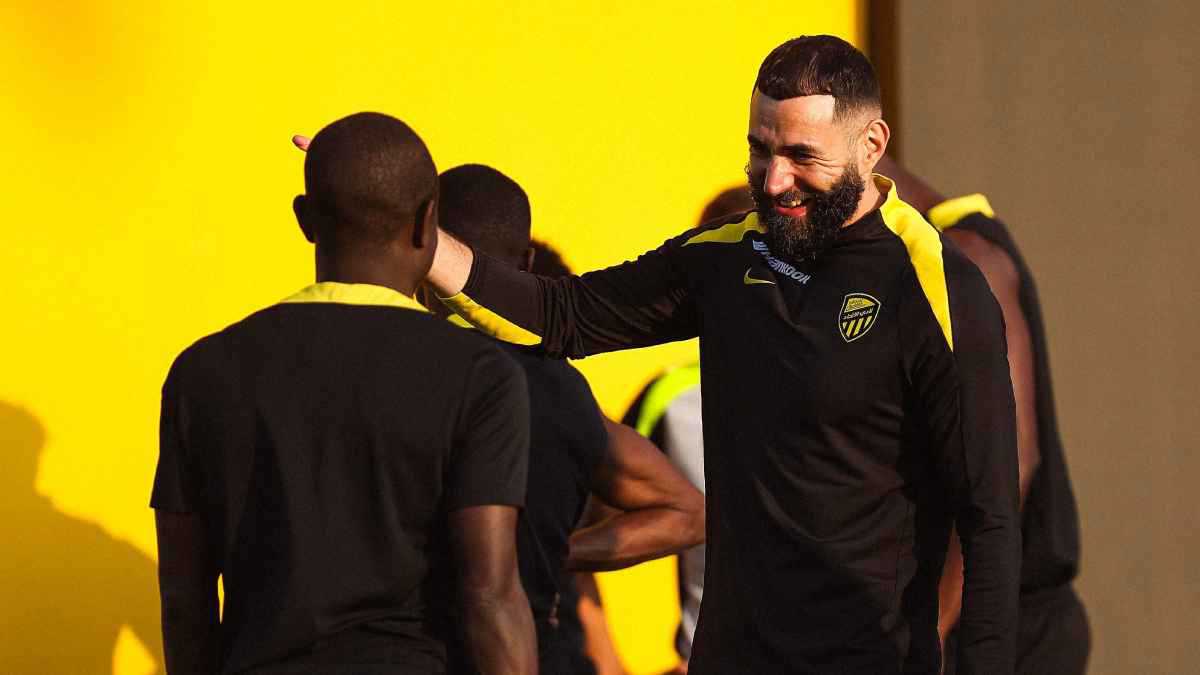 مفاجأة الميركاتو ..  الهلال ينقض على بنزيما