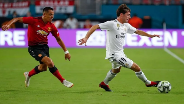 ريال مدريد يخسر في أولى مبارياته الودية أمام مانشستر يونايتد