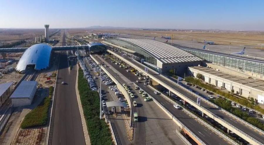  إيران تعيد فتح مطاراتها بعد التوترات الأمنية
