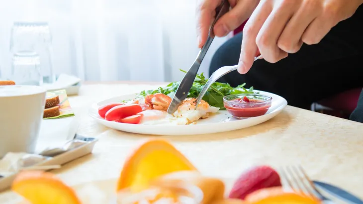 لماذا يشعر مرضى السكري بالجوع رغم تناول الطعام؟