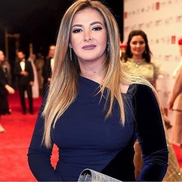بالصور .. اطلالة دنيا سمير غانم تثير الجدل