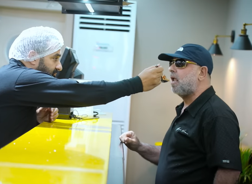 الكاميرا الخفيه ..  ساندويش ثوم