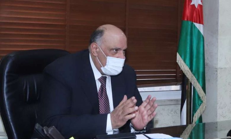 الناصر: شراء خدمات 185 مستخدماً و هذه حقيقة "التعيينات حكومية"