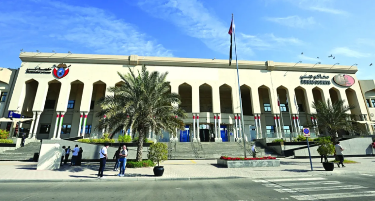 الإمارات ..  عربي يرفض سداد مليوني درهم بدافع (تحريم الفوائد)