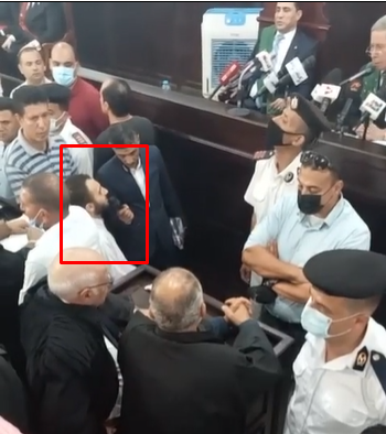 بالفيديو ..  المتهم بقتل الطالبة المصرية "نيرة" أثناء محاكمته: "كان في دماغي انتقم منها بس مش بالشكل ده"