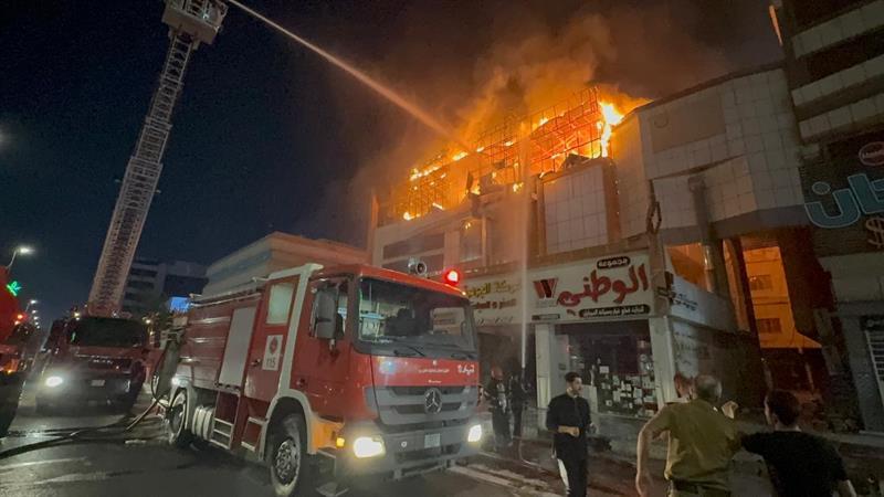 حريق فندق بالعراق وإنقاذ 60 نزيلا