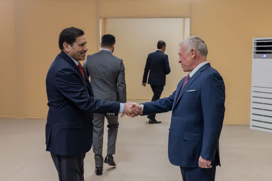 النائب الدكتور احمد عليمات يهنئ بعيد الفطر