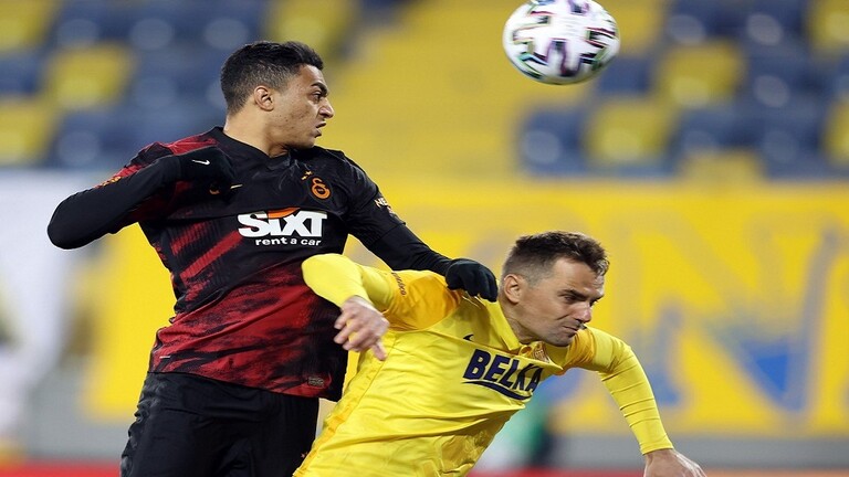 بالفيديو ..  إحالة المصري مصطفى محمد إلى لجنة الانضباط في الدوري التركي