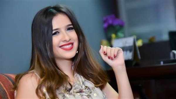 بالصور  ..  ياسمين عبد العزيز ليست الأولى ..  5 فنانات وقعن ضحية "الأخطاء الطبية" في العمليات