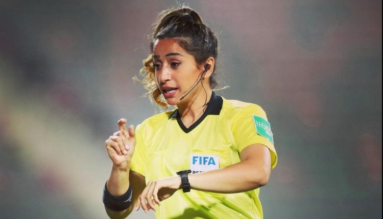 مبيضين: أطمح للتحكيم في كأس العالم