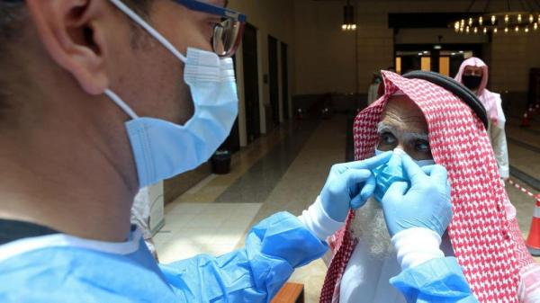 السعودية تسجل 35 وفاة و1383 إصابة جديدة بكورونا
