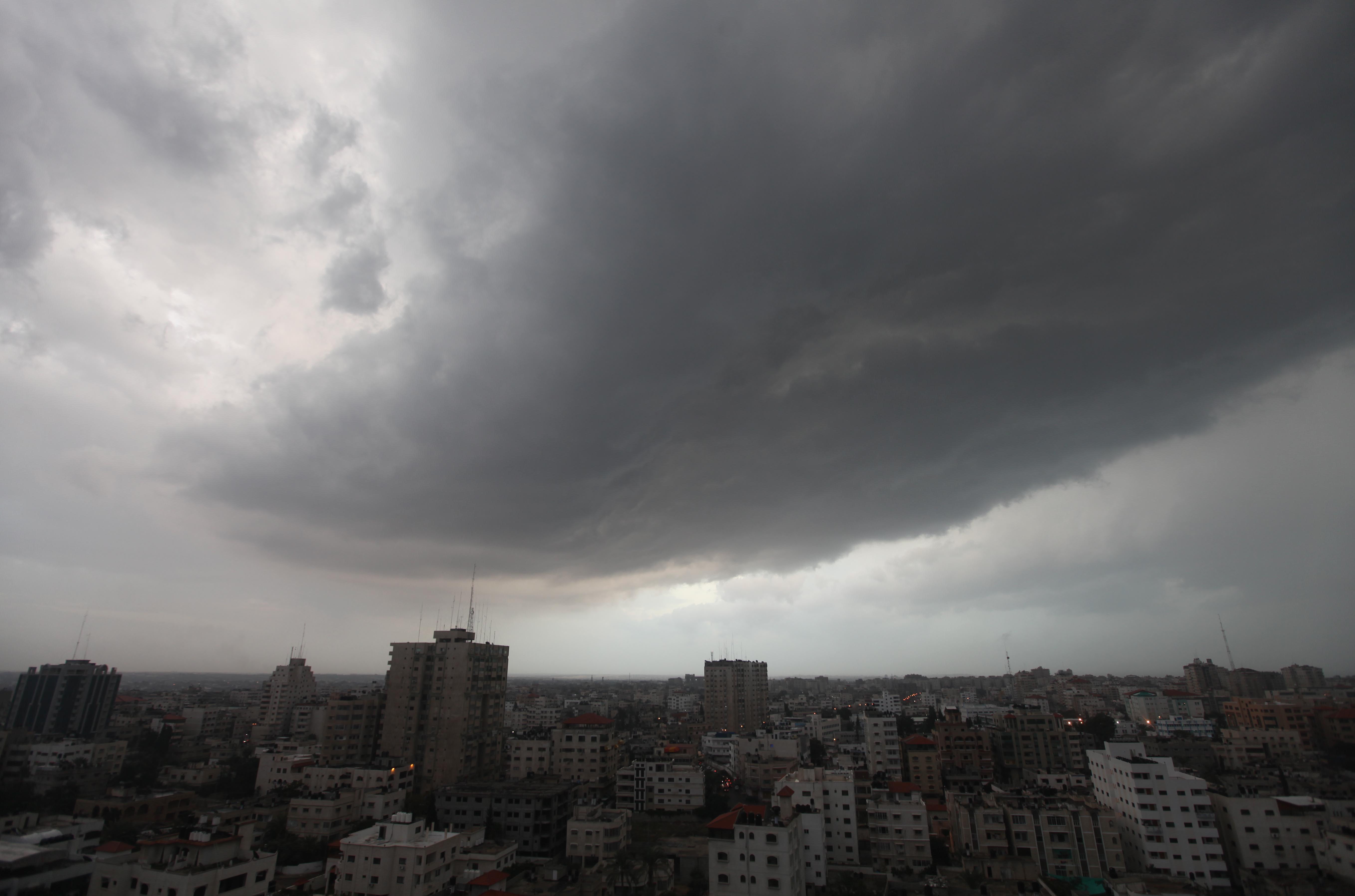 الأرصاد: أمطار رعدية في بعض مناطق المملكة اليوم الثلاثاء وأجواء باردة نسبياً حتى الخميس