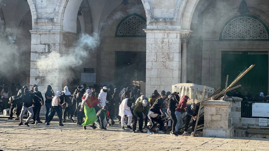 "فلسطين النيابية" تطالب باستدعاء السفير الاسرائيلي في عمان وتسليمه مذكرة احتجاج