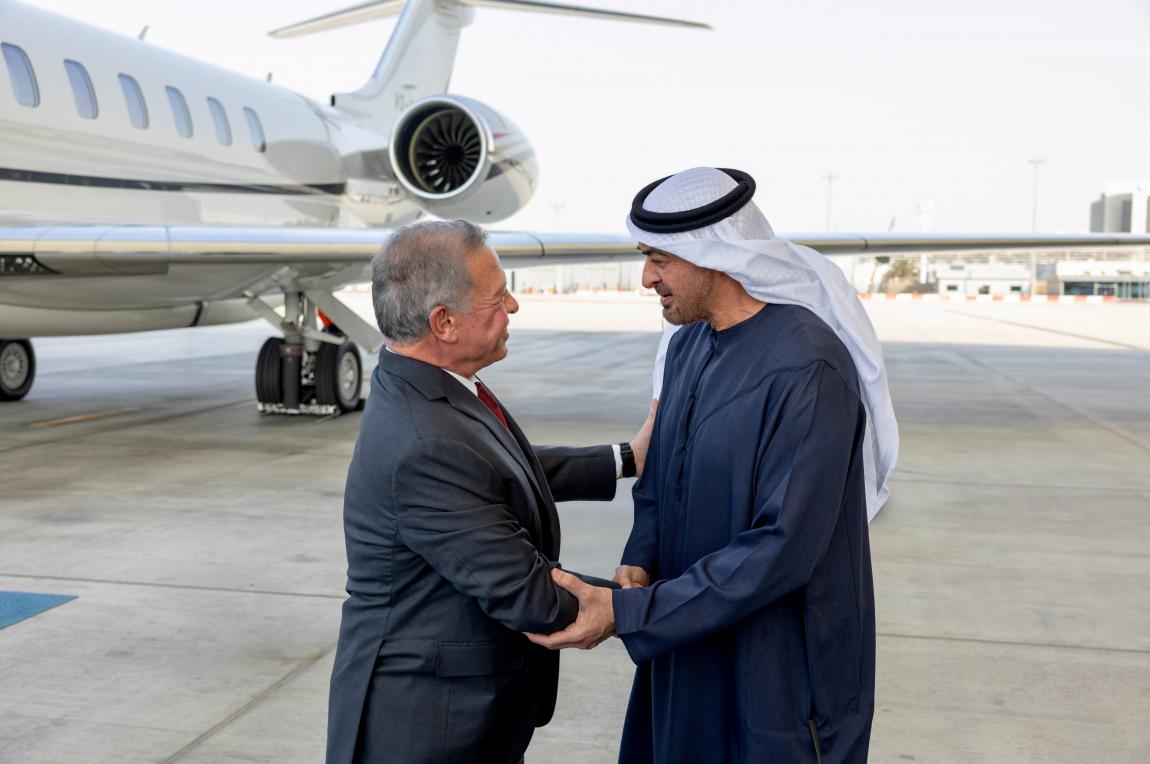 الملك ورئيس الإمارات يبحثان التطورات الإقليمية وعلاقة البلدين